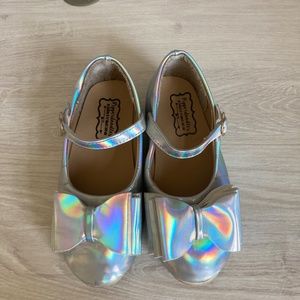 Pipperdoodles Bow shoes  Silver Holographic